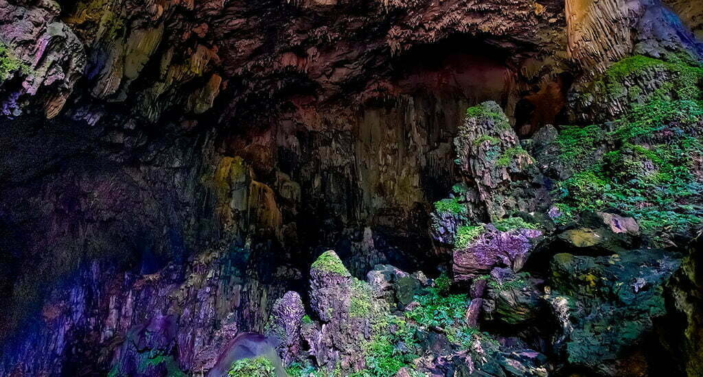 Kho-Muong-cave2