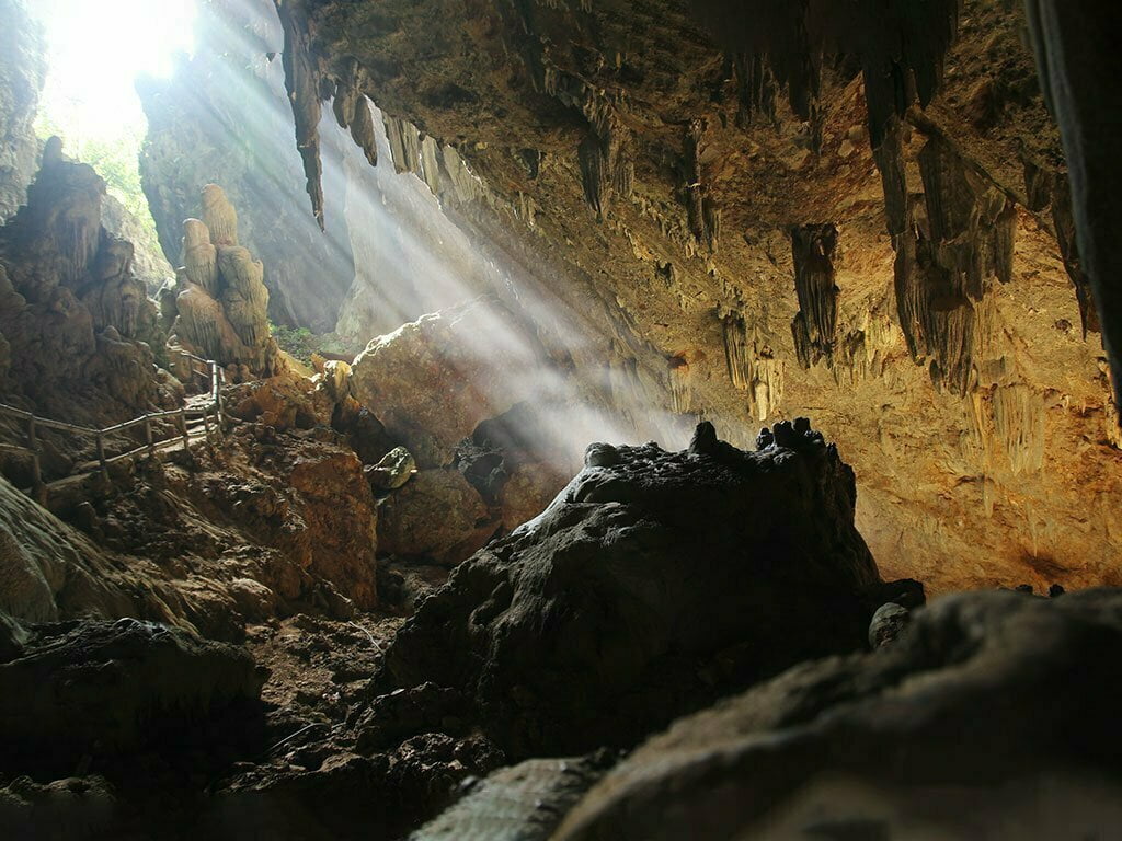 Chieu-Cave-in-Mai-Chau-valley