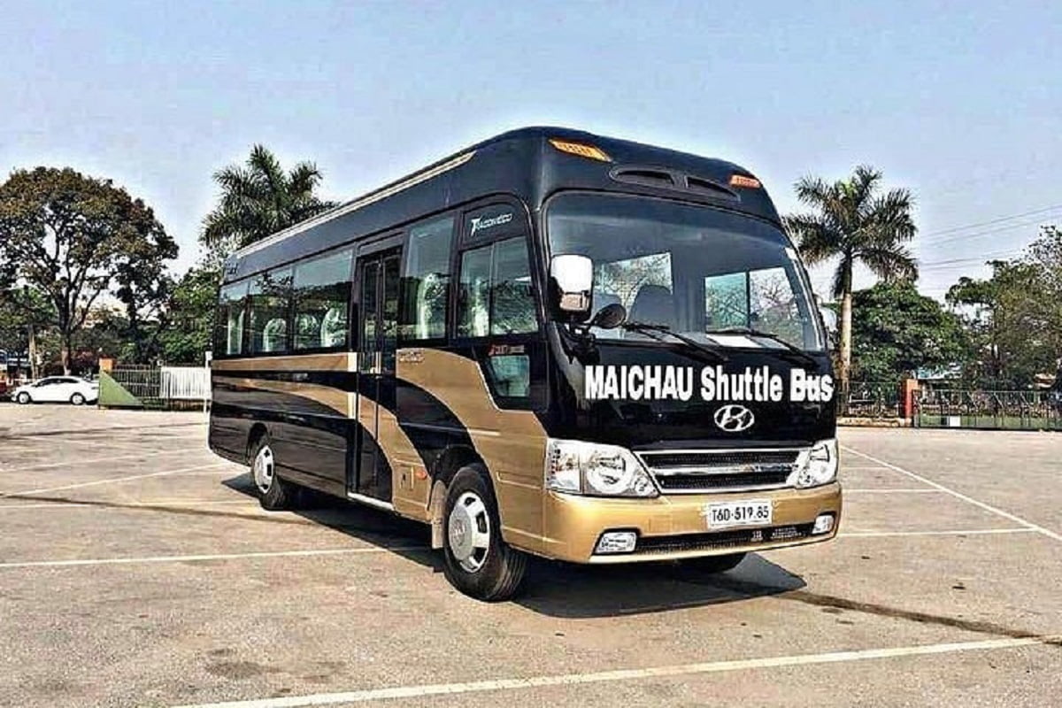 Comfortable and modern Mai Chau shuttle bus