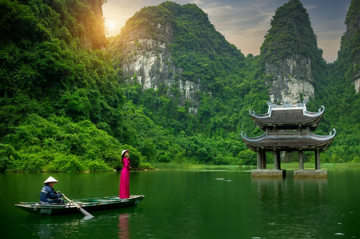 Ninh Binh Tour 2 days 1 night -The Best of Ninh Binh Take a Ninh Binh 2 day 1 night tour to go sightseeing