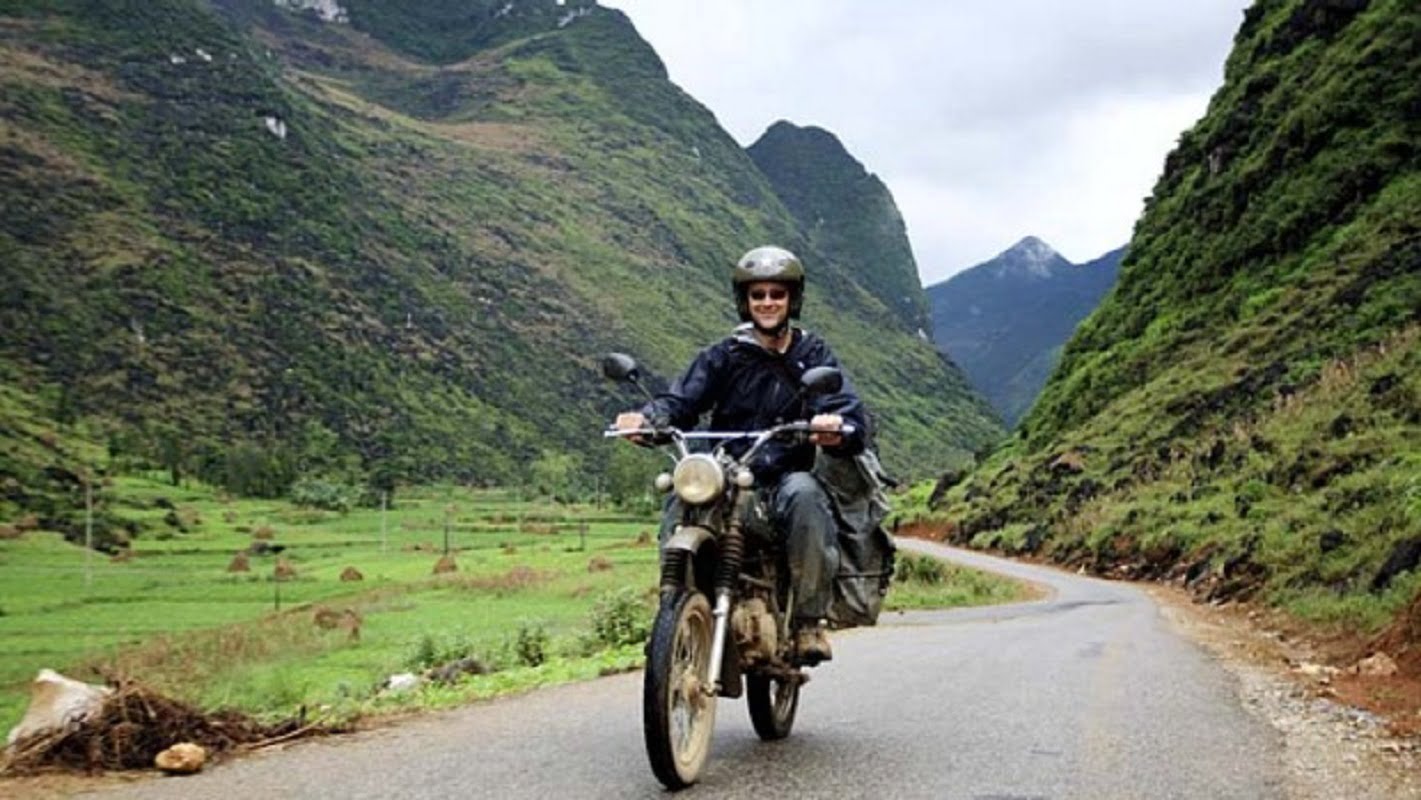 Traveling by motorbike from Hanoi to Ninh Binh 
