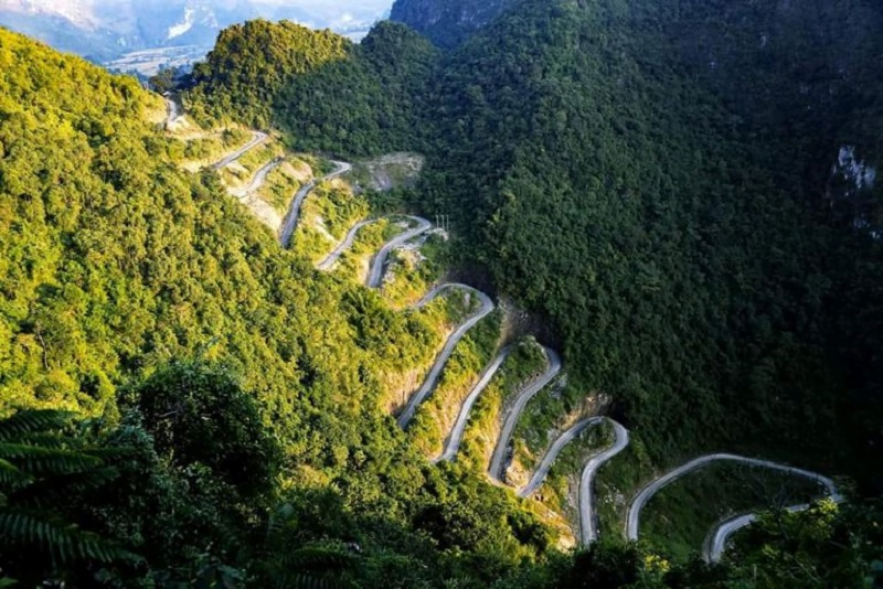 The pass road in Cao Bang
