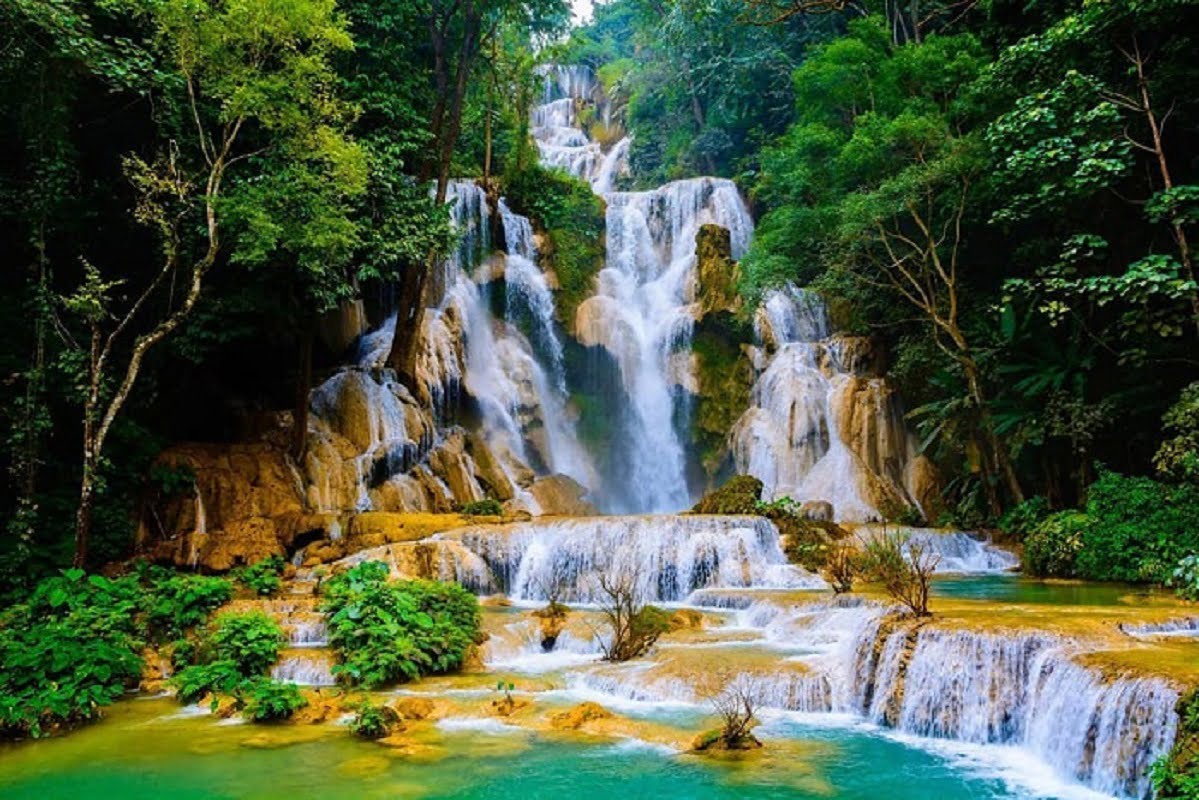 The beauty of Kuang Si waterfall in Luang Prabang