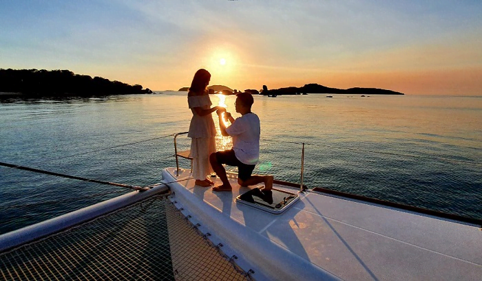 Propose under the sunset on Phu Quoc 5-star cruise