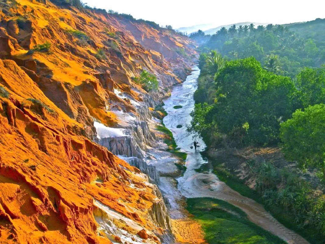WHAT TO DO IN MUI NE VIETNAM? Fairy stream in Mui Ne Vietnam