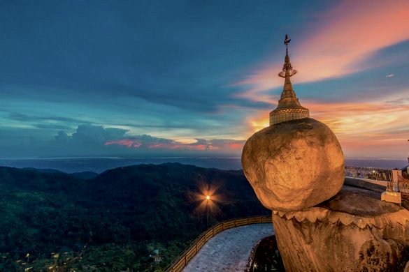 Amazing Kyaiktiyo Pagoda Or The Golden Rock when travel Myanmar