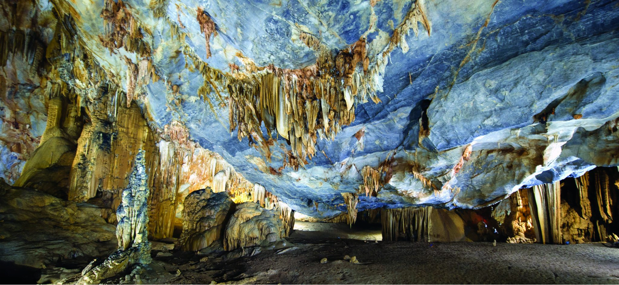 Paradise cave in Phong Nha Ke Bang national park