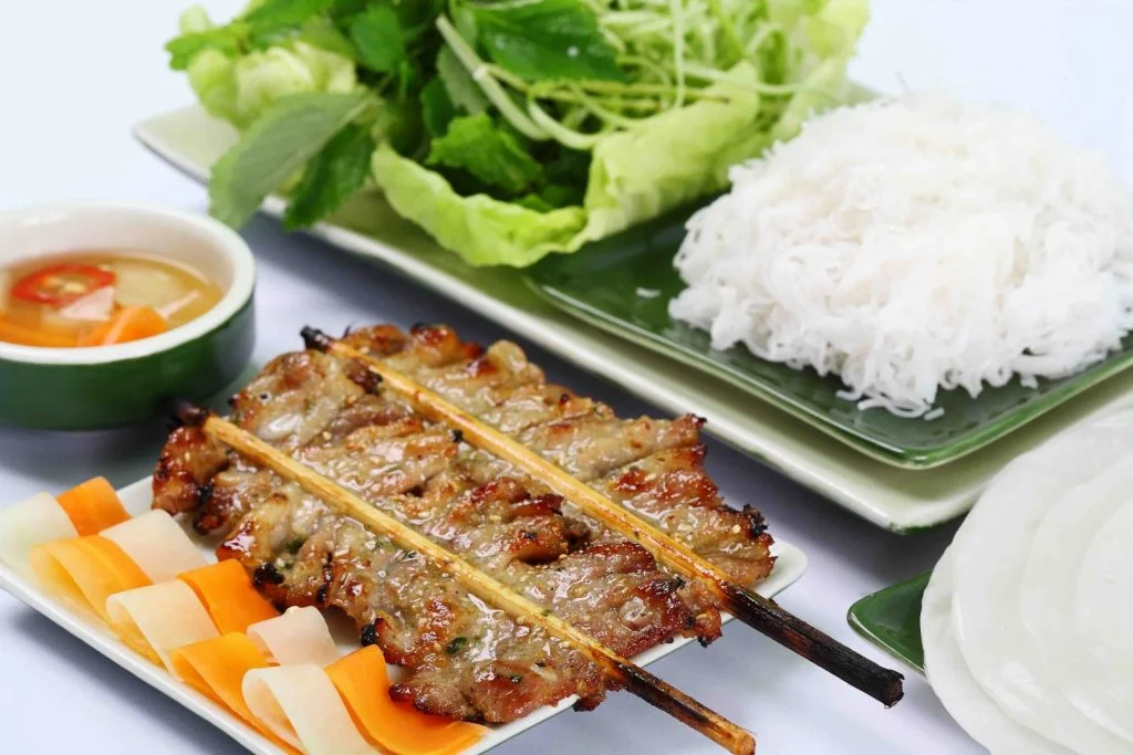 Top the best destinations in a week in Vietnam Bún chả Vietnam