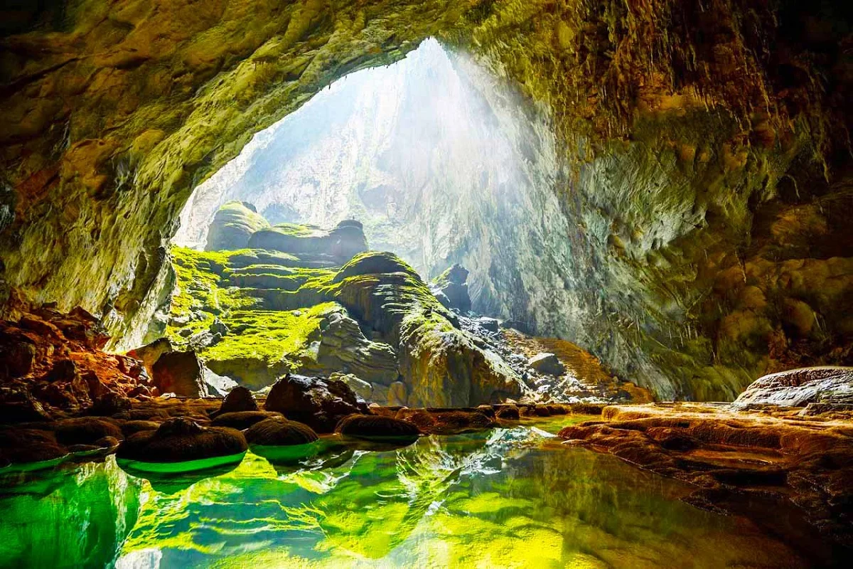Động Phong Nha thuộc tỉnh Quảng Bình, miền Trung Việt Nam Động Phong Nha thuộc tỉnh Quảng Bình, miền Trung Việt Nam