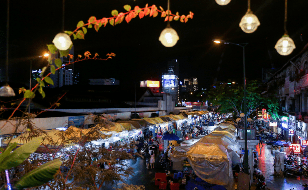 Du lịch chợ đêm Sài Gòn