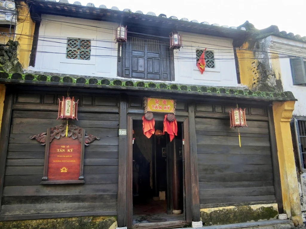 Nhà cổ Tấn Ký 