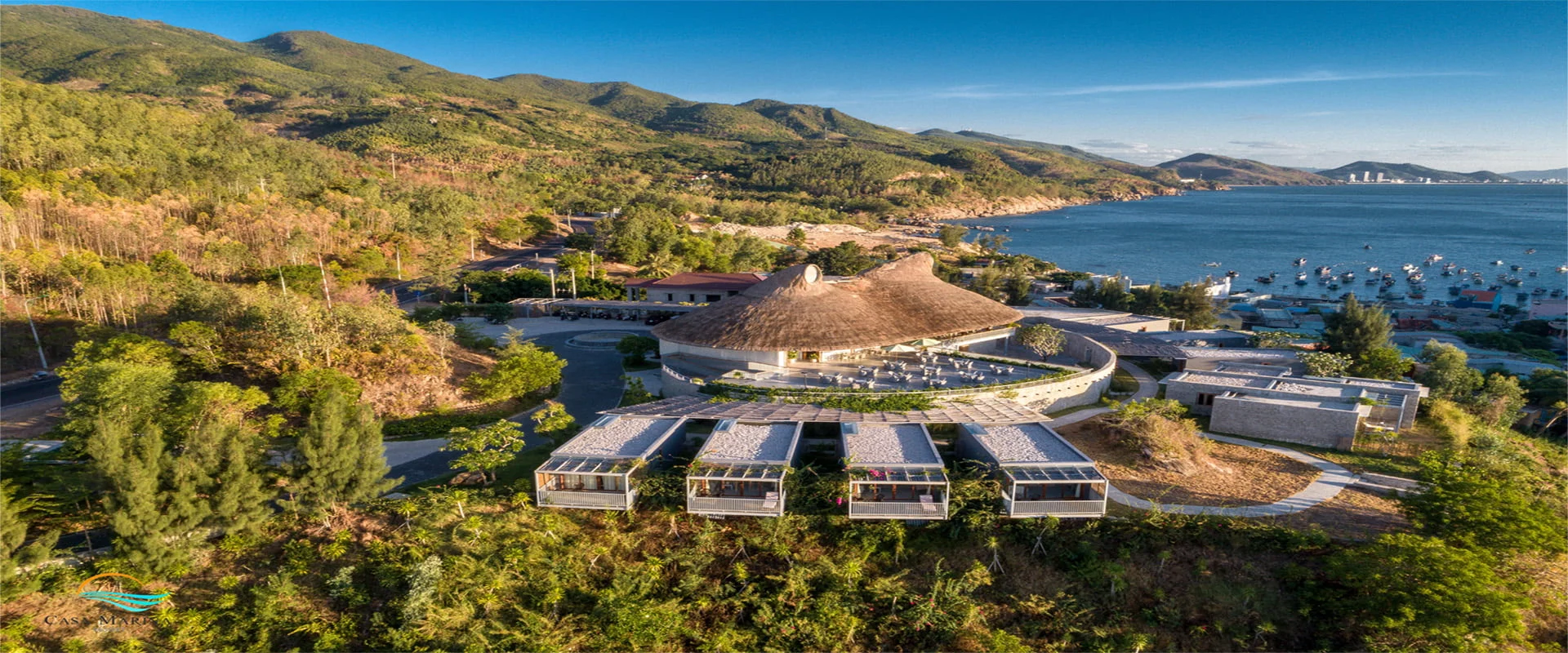 Casa Marina nằm gần làng chài nhỏ Casa Marina nằm gần làng chài nhỏ