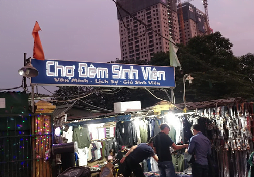 Chợ đêm sinh viên Dịch Vọng