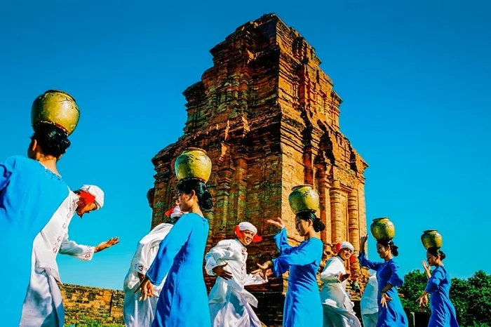 Lễ hội Tháp Bà Ponagar Lễ hội Tháp Bà Ponagar
