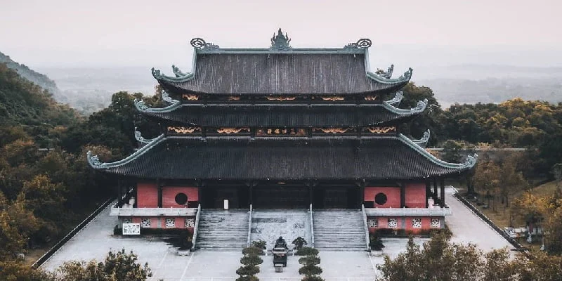 DU LỊCH ĐỀN CHÙA