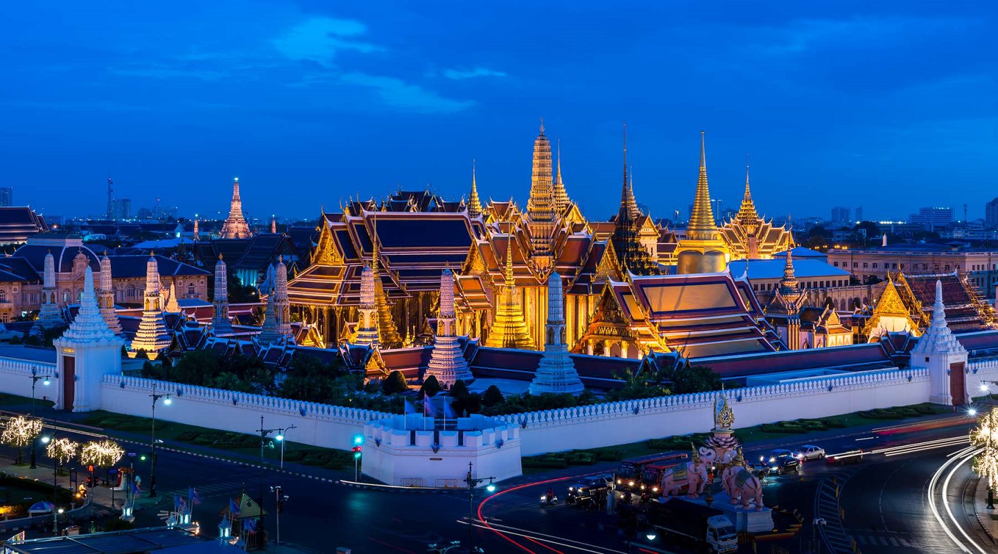 Cung điện hoàng gia Thái Lan về đêm lung linh rực rỡ