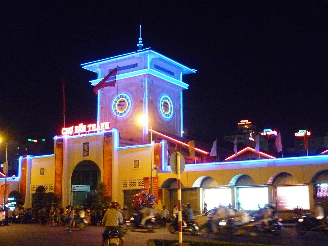 Chợ đêm Bến Thành Sài Gòn