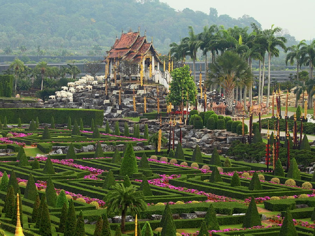 Vườn bách thảo nhiệt đới Nong Nooch Thái Lan