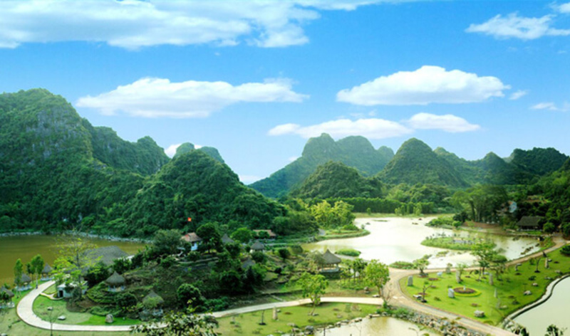 Tổng quan sơ lược về khu du lịch sinh thái Thung Nham Ninh Bình