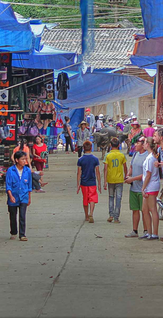 Bac Ha Market - The cultural beauty of the white highland
