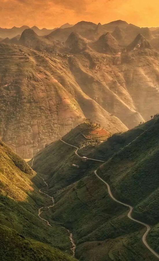 Ma Pi Leng Pass