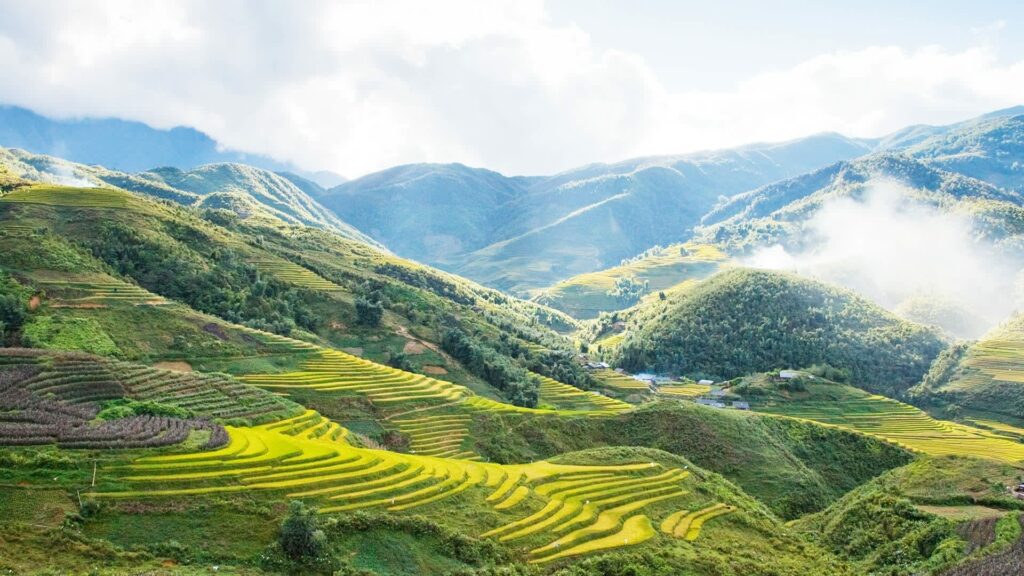 Best Mountain Trek North Vietnam Sapa – Classic mountains with a local twist
