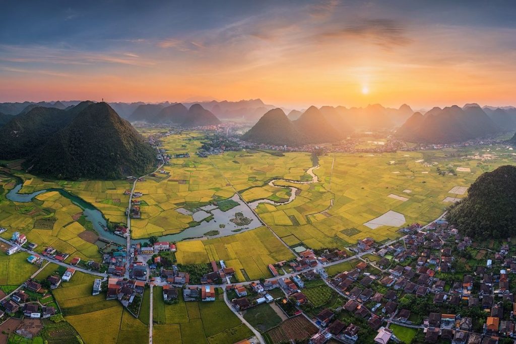 Bac Son Valley Trekking Tour – Ultimate Guide for First-Time Trekkers Bac Son Valley
