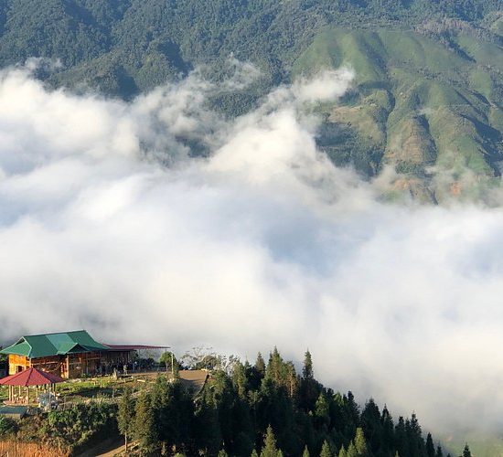 Ta Xua Cloud Hunting Trek 1