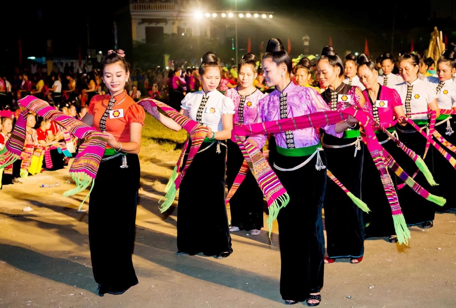 Pu Luong Ethnic Dance Night